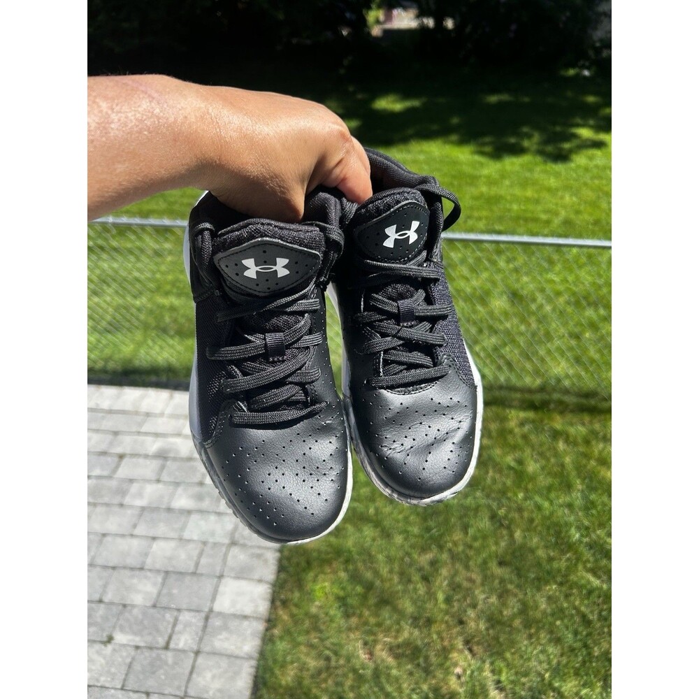 Under Armour Kids Basketball Shoes Black White Size 4Y